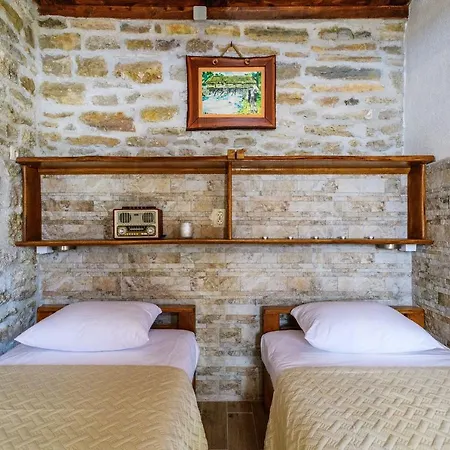 Σπίτι διακοπών House Oak Tree Medvida